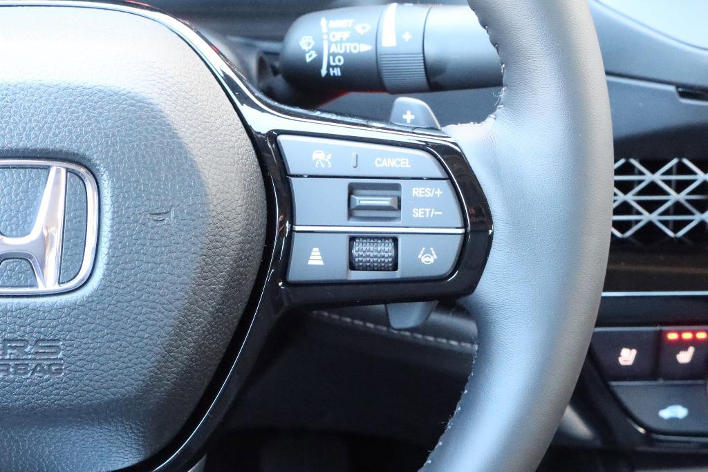 new 2025 Honda Accord Hybrid car, priced at $40,905