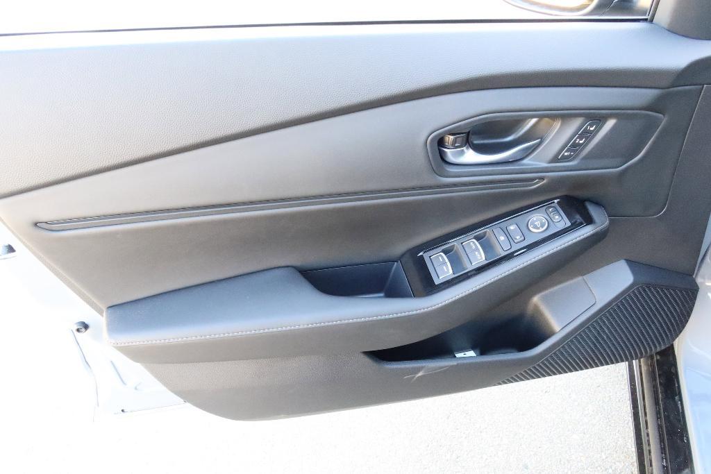 new 2025 Honda Accord Hybrid car, priced at $40,905
