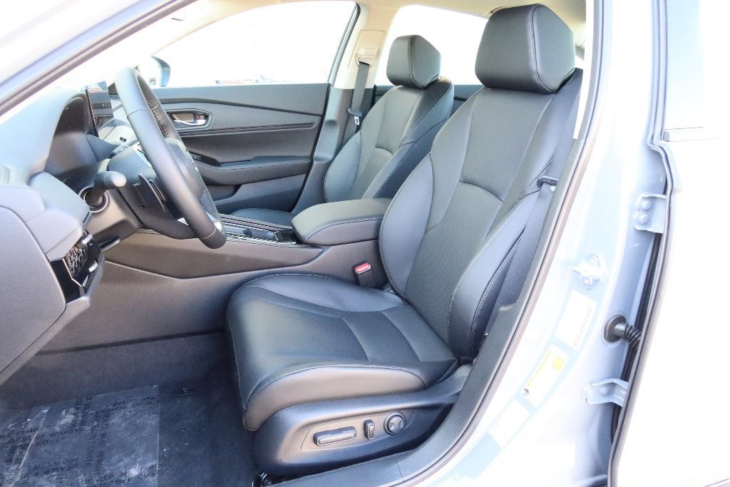 new 2025 Honda Accord Hybrid car, priced at $40,905