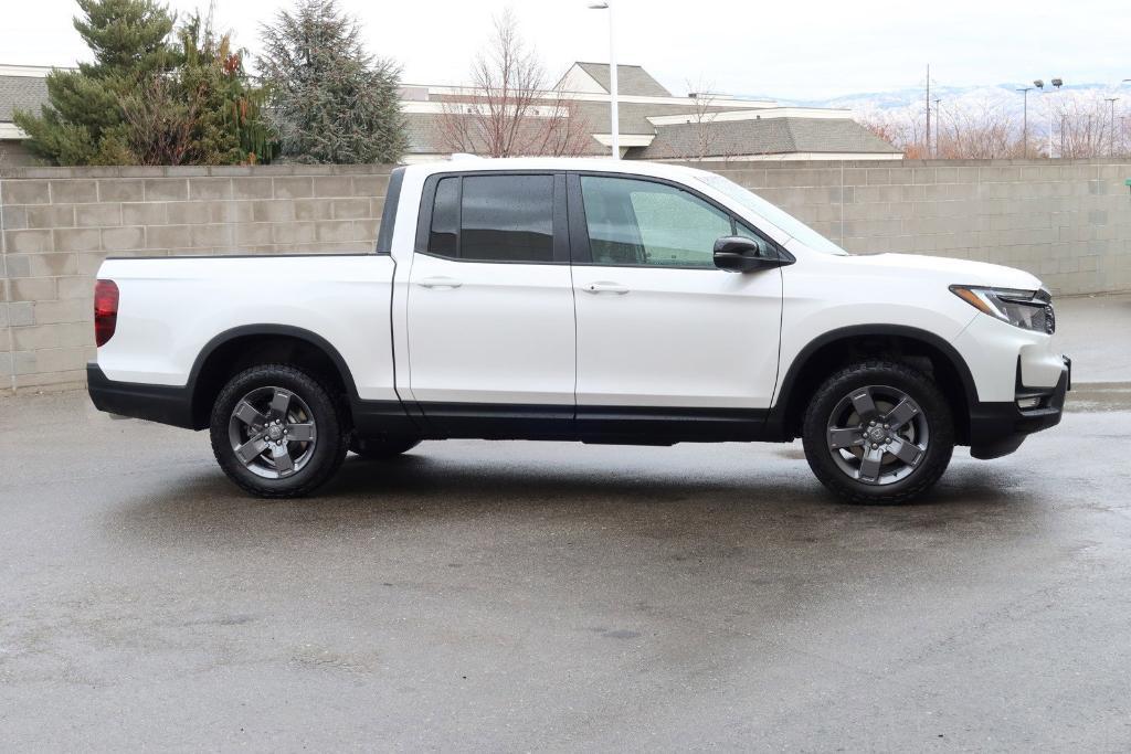 new 2025 Honda Ridgeline car, priced at $44,602