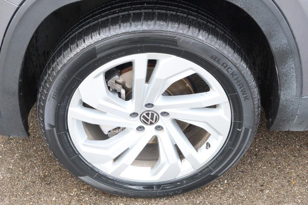 used 2022 Volkswagen Atlas car, priced at $29,989