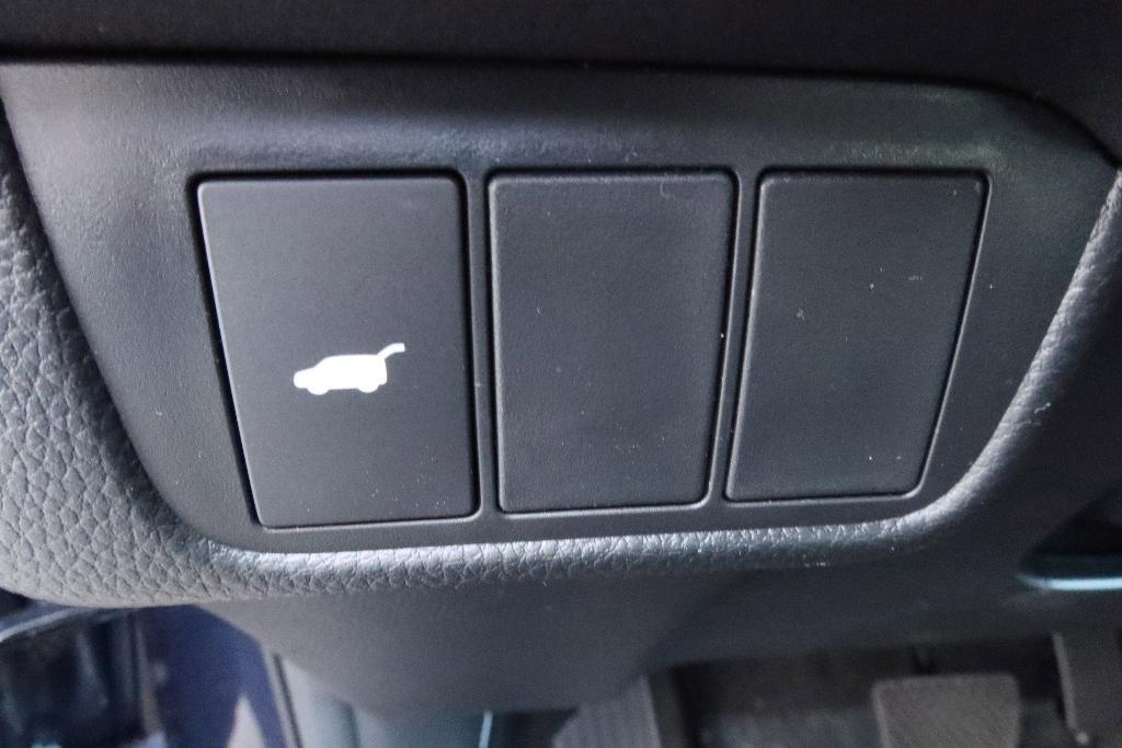 new 2026 Honda CR-V Hybrid car, priced at $40,250