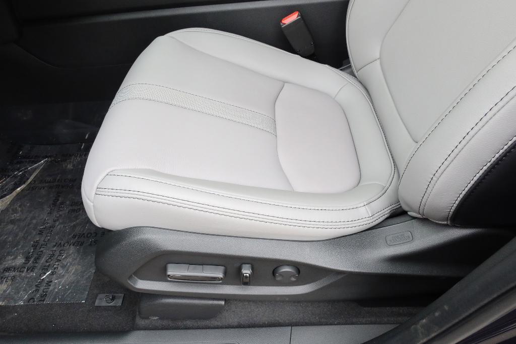 new 2025 Honda Pilot car, priced at $47,095