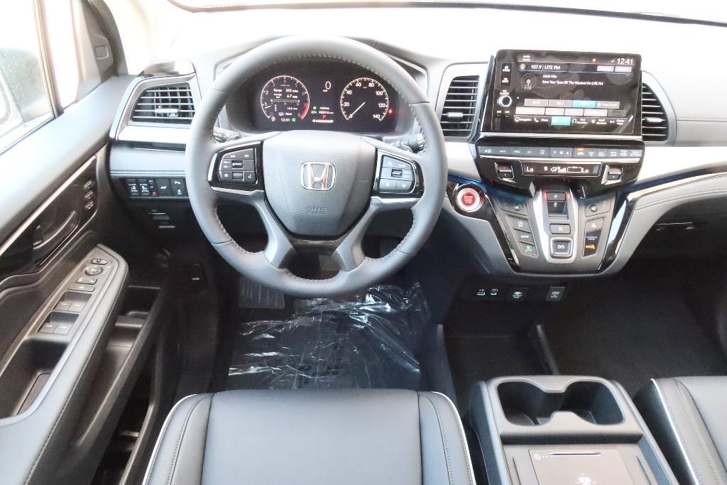 new 2025 Honda Odyssey car, priced at $47,565