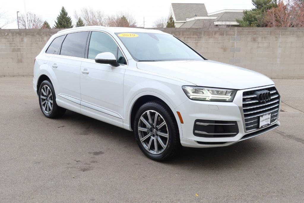 used 2019 Audi Q7 car, priced at $23,222