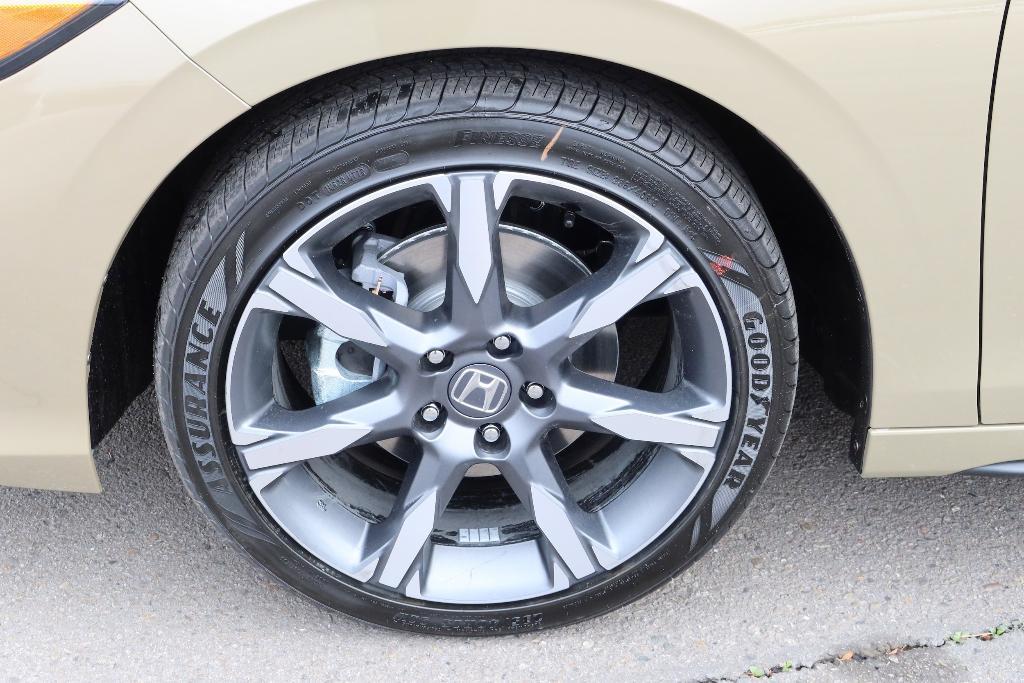 new 2026 Honda Civic Hybrid car, priced at $35,145