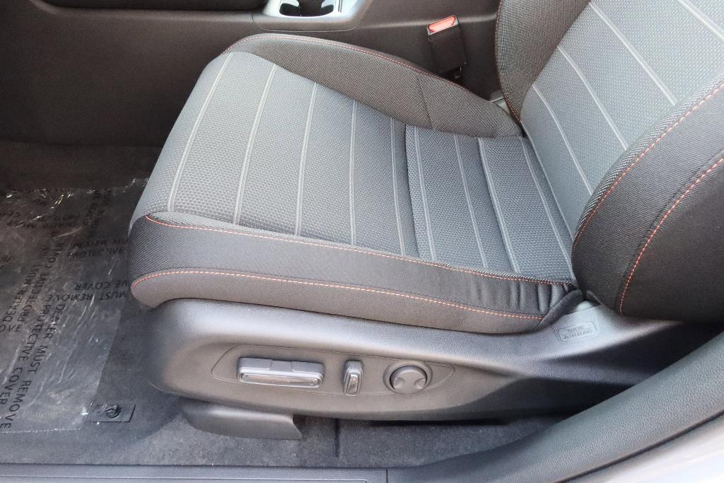 new 2026 Honda CR-V Hybrid car, priced at $39,035