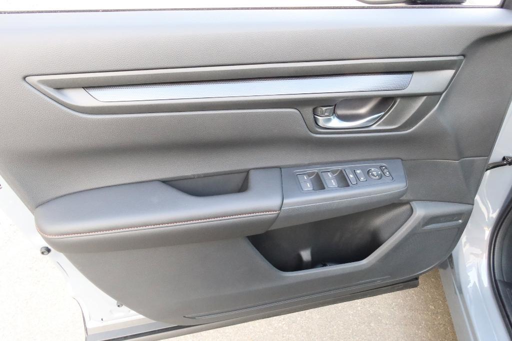 new 2026 Honda CR-V Hybrid car, priced at $39,035