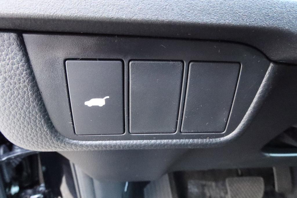 new 2026 Honda CR-V Hybrid car, priced at $41,675