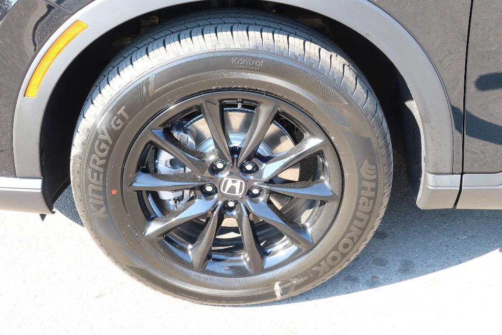 new 2026 Honda CR-V Hybrid car, priced at $41,675