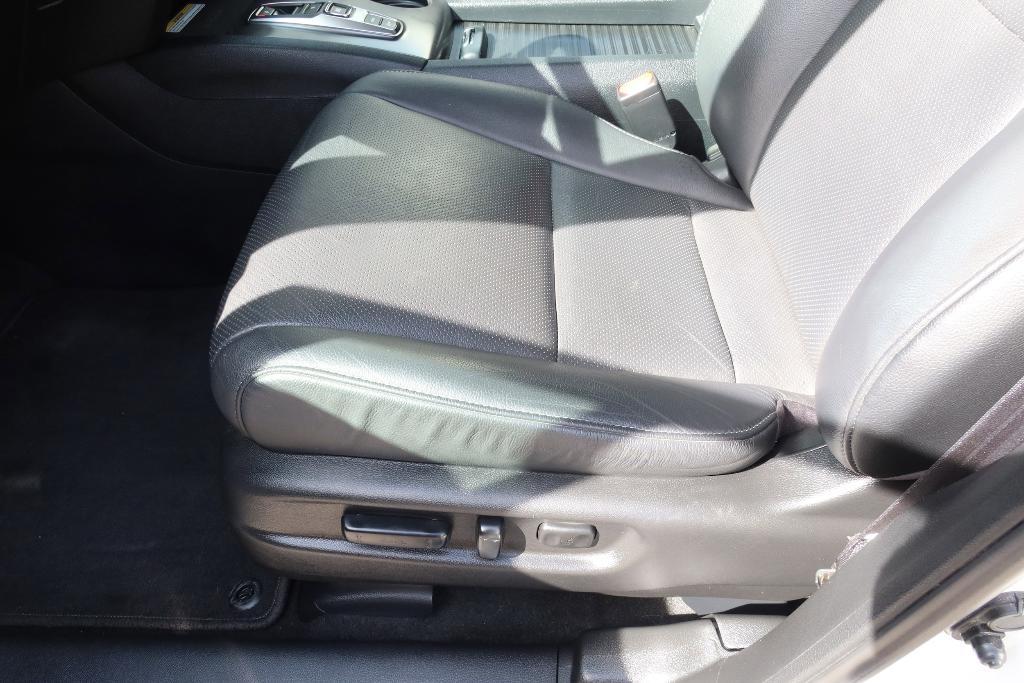 used 2022 Honda Passport car, priced at $33,112