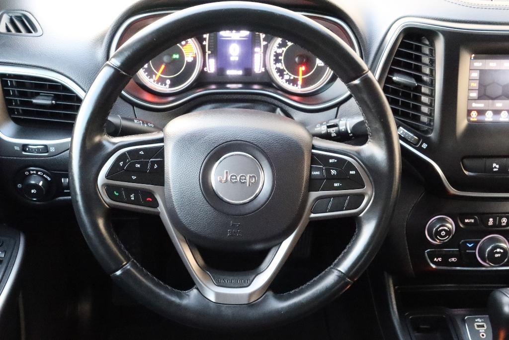 used 2019 Jeep Cherokee car, priced at $15,894