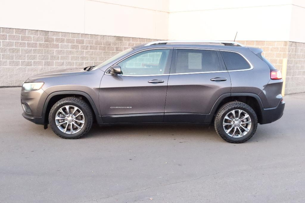 used 2019 Jeep Cherokee car, priced at $15,894