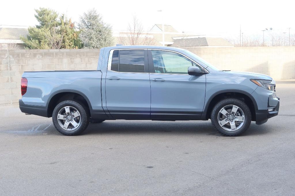 new 2025 Honda Ridgeline car, priced at $45,427