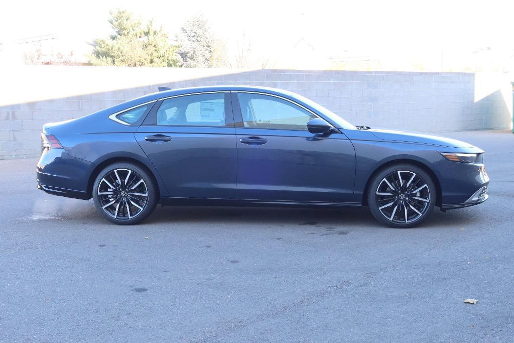 new 2025 Honda Accord Hybrid car, priced at $37,804