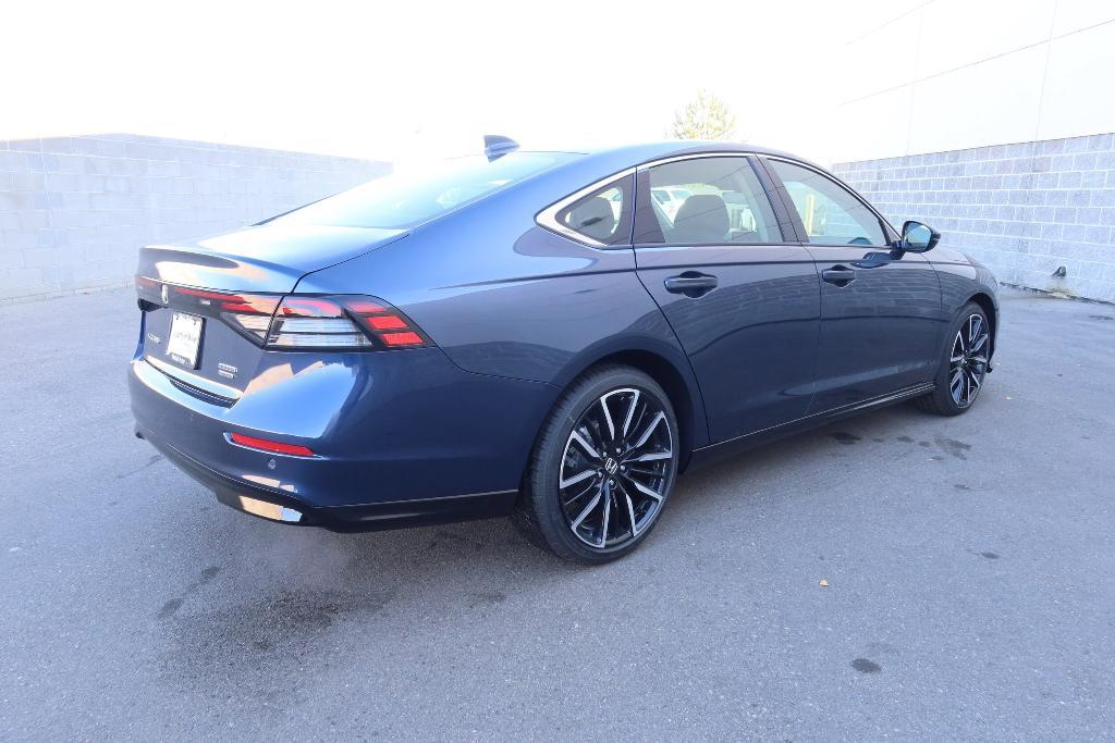 new 2025 Honda Accord Hybrid car, priced at $37,804