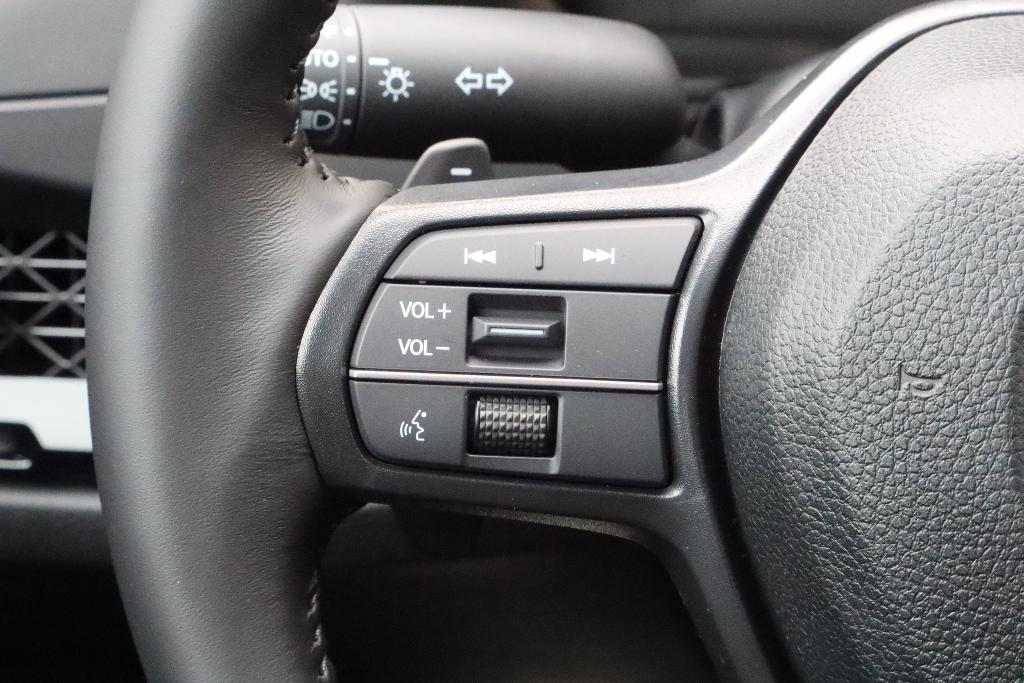 new 2025 Honda Accord Hybrid car, priced at $33,816