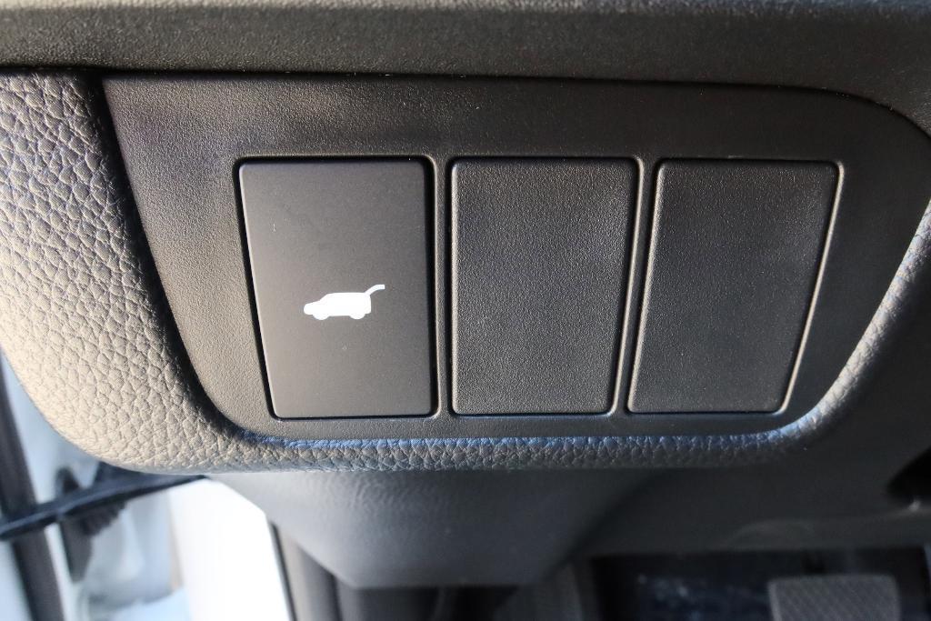 new 2026 Honda CR-V Hybrid car, priced at $40,650
