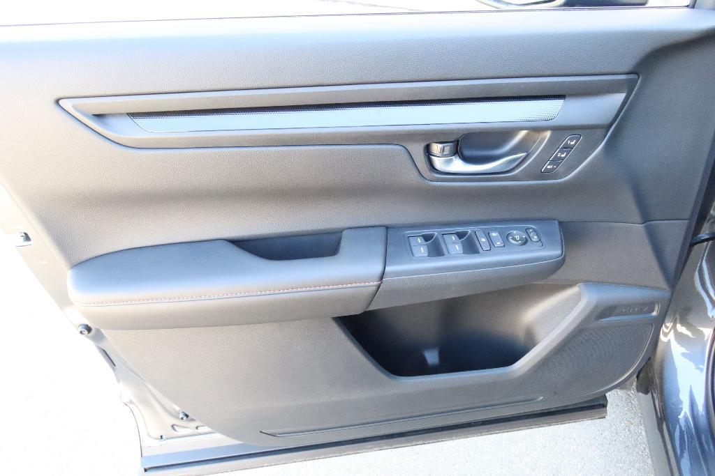 new 2025 Honda CR-V Hybrid car, priced at $40,545