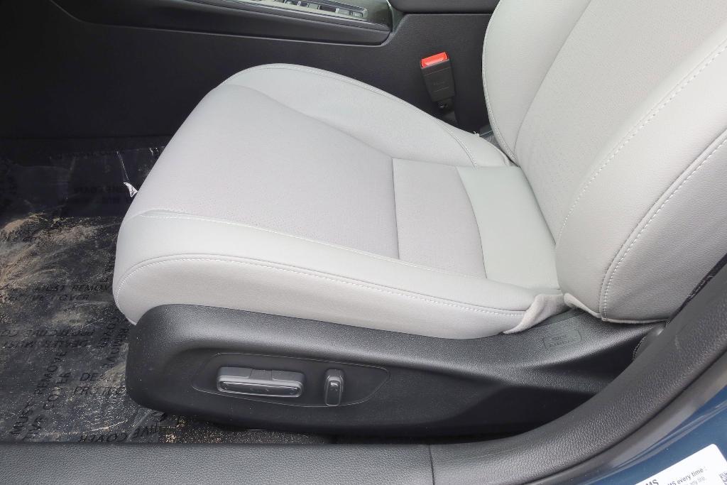 new 2025 Honda Civic Hybrid car, priced at $33,555