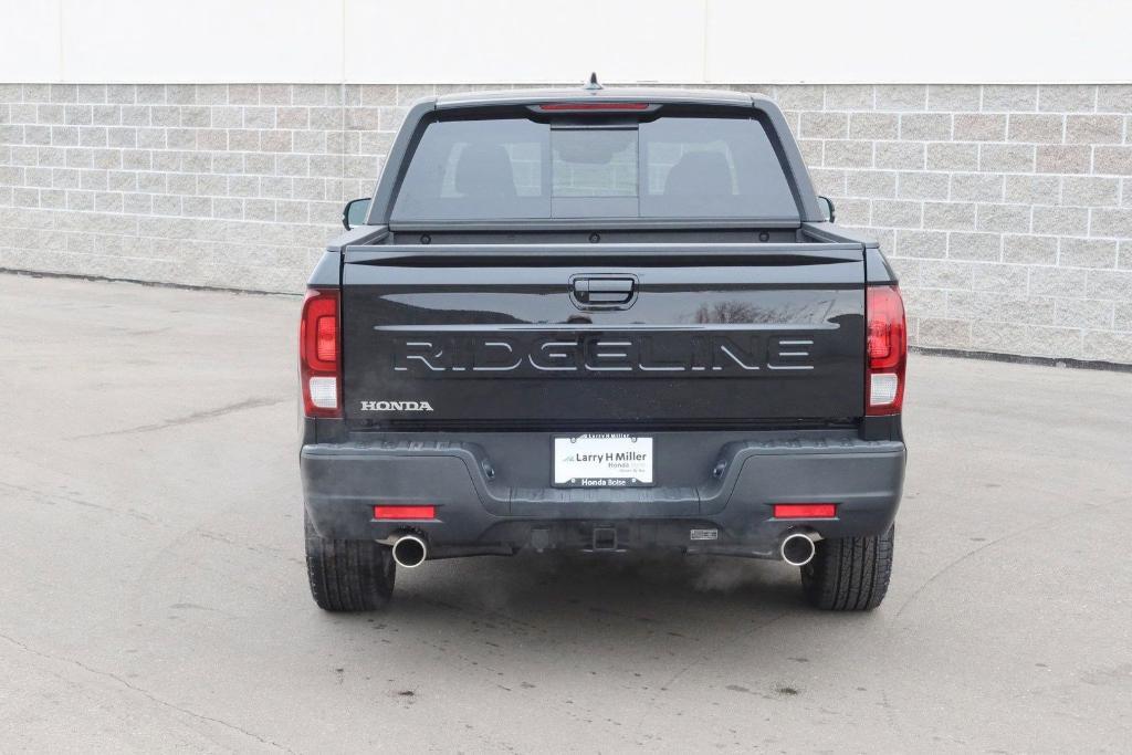 new 2025 Honda Ridgeline car, priced at $42,816