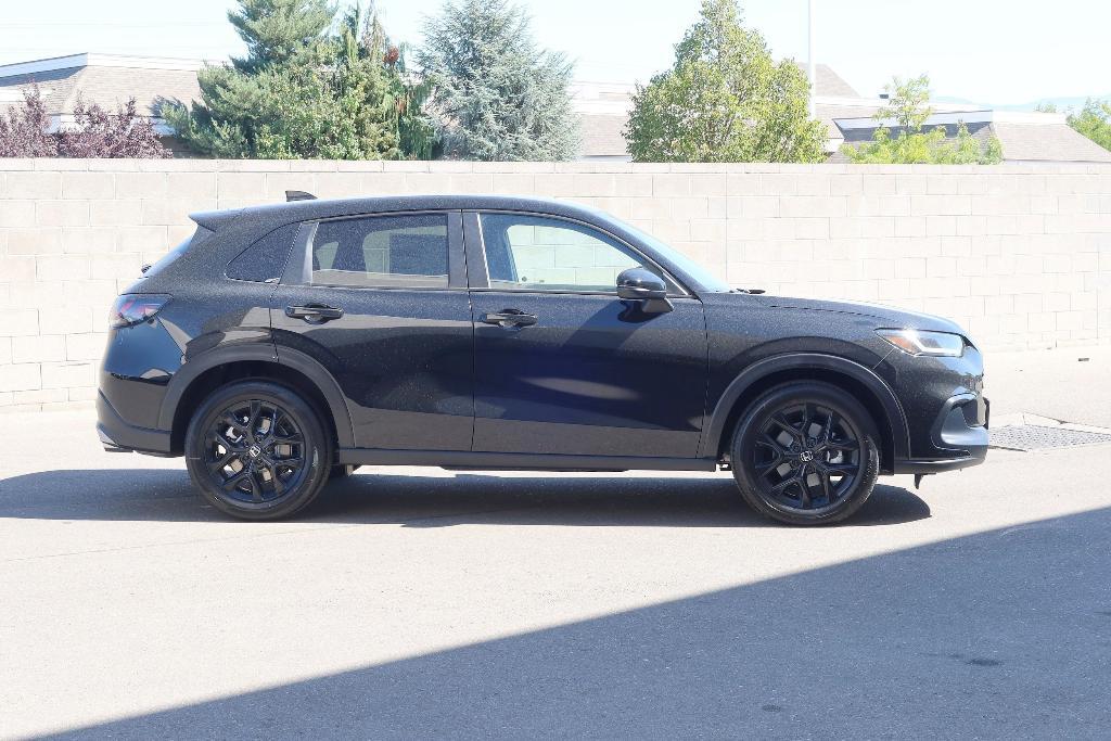 new 2025 Honda HR-V car, priced at $29,895