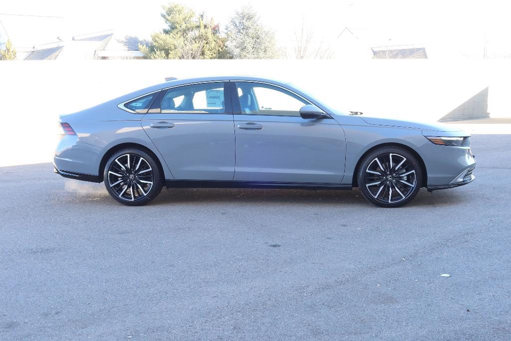 new 2025 Honda Accord Hybrid car, priced at $40,905