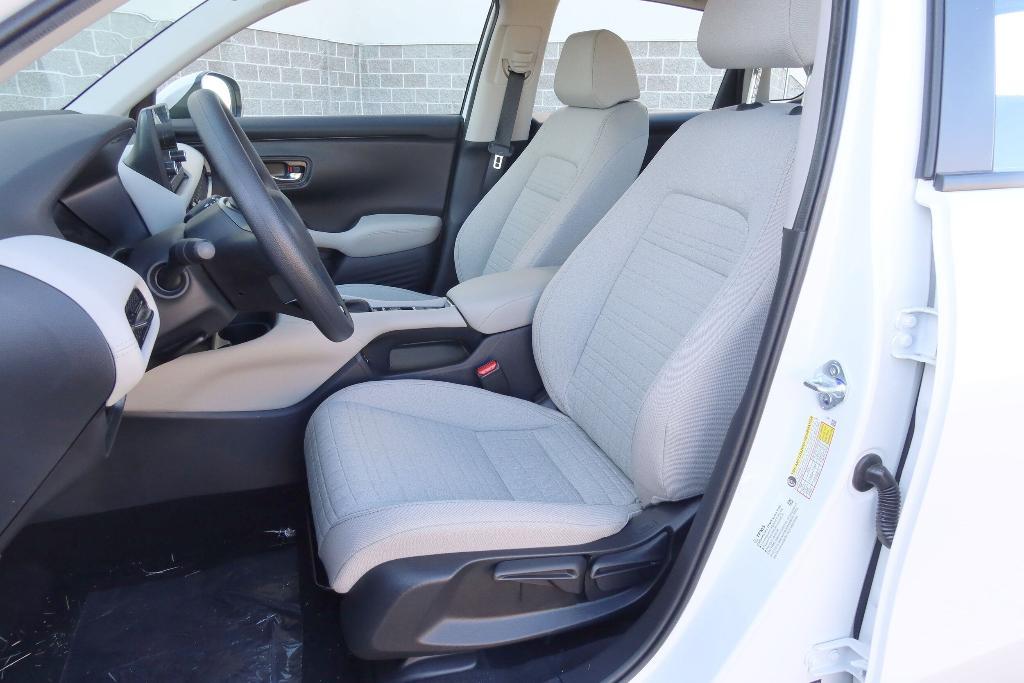 new 2025 Honda HR-V car, priced at $27,733