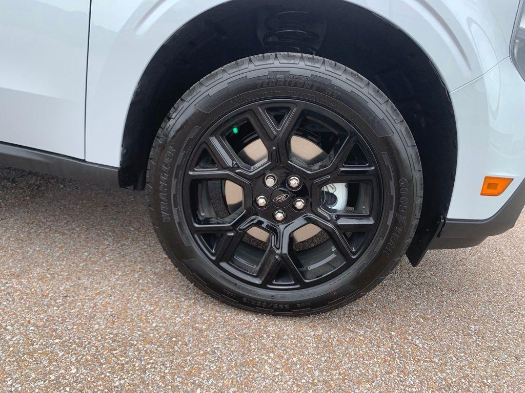 new 2025 Ford Maverick car, priced at $34,245