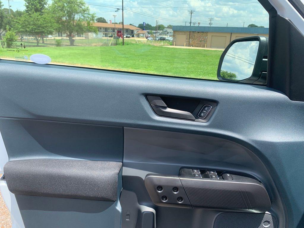 new 2025 Ford Maverick car, priced at $30,075