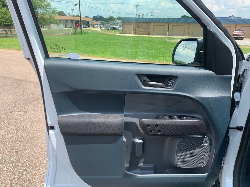 new 2025 Ford Maverick car, priced at $30,075