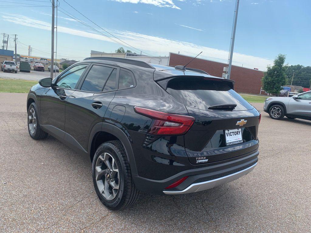 used 2024 Chevrolet Trax car, priced at $21,988