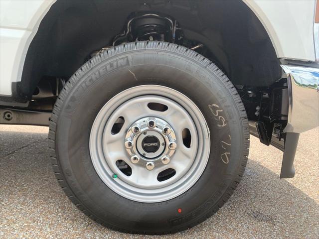 new 2025 Ford F-250 car, priced at $51,060