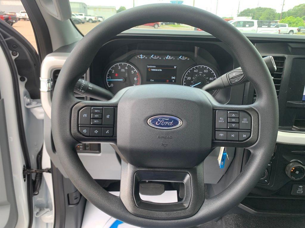 new 2025 Ford F-250 car, priced at $49,988