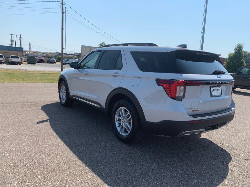 new 2025 Ford Explorer car, priced at $45,665