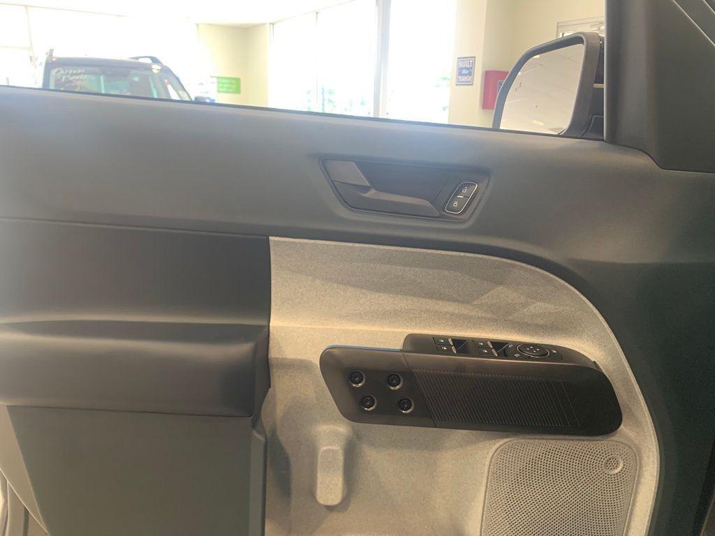 new 2025 Ford Maverick car, priced at $35,150