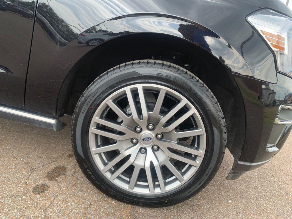 used 2024 Ford Expedition car, priced at $52,775