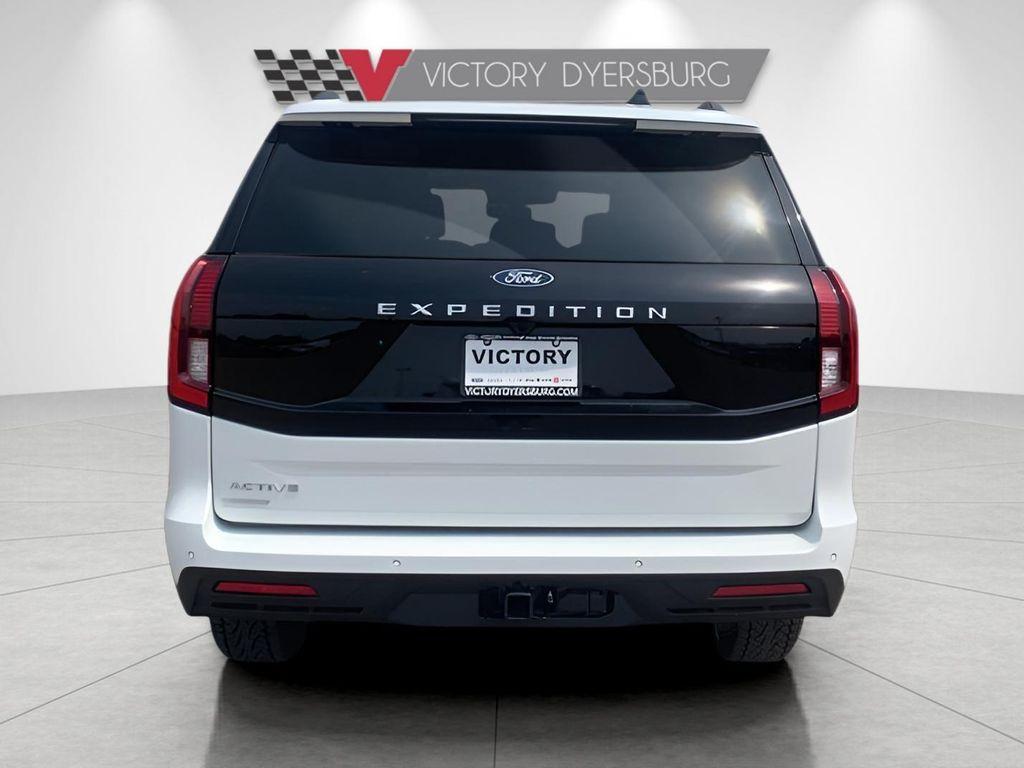 new 2025 Ford Expedition car, priced at $72,725
