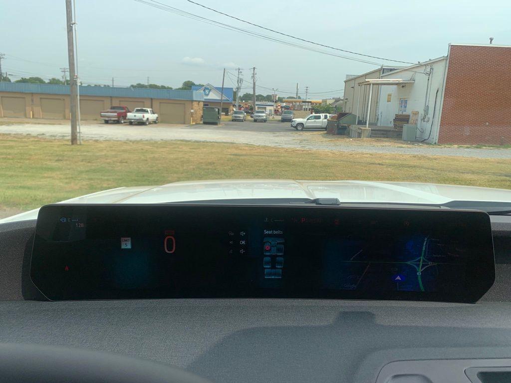 new 2025 Ford Expedition car, priced at $72,725