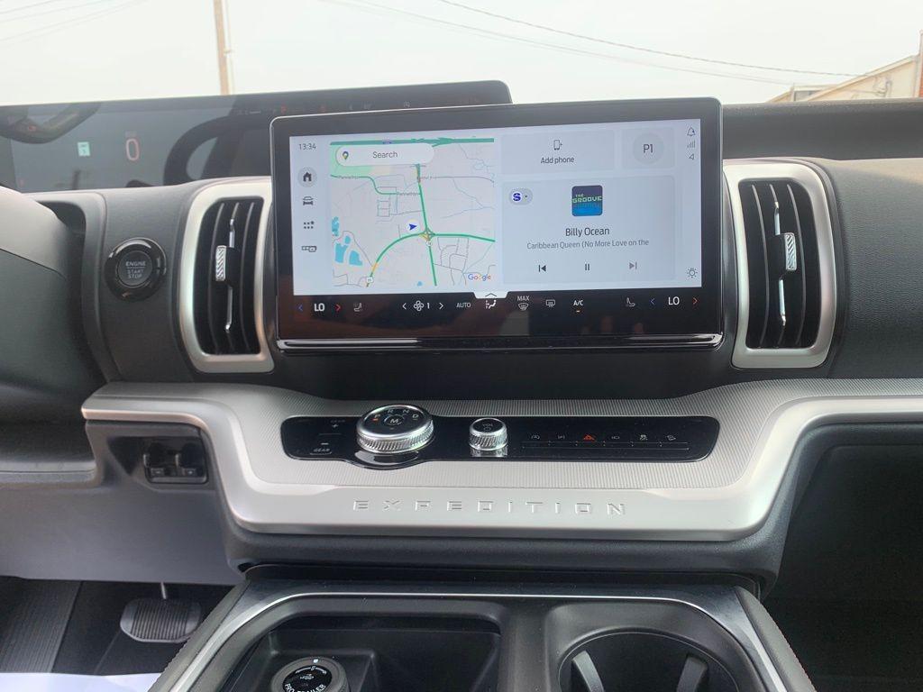 new 2025 Ford Expedition car, priced at $72,725