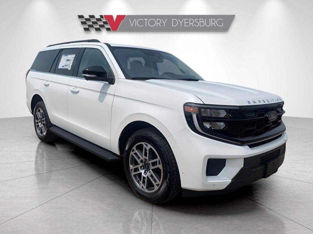 new 2025 Ford Expedition car, priced at $72,725
