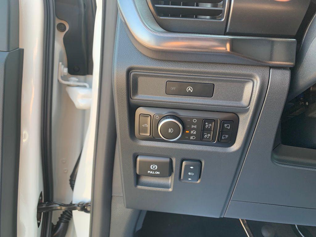 new 2025 Ford F-150 car, priced at $75,070