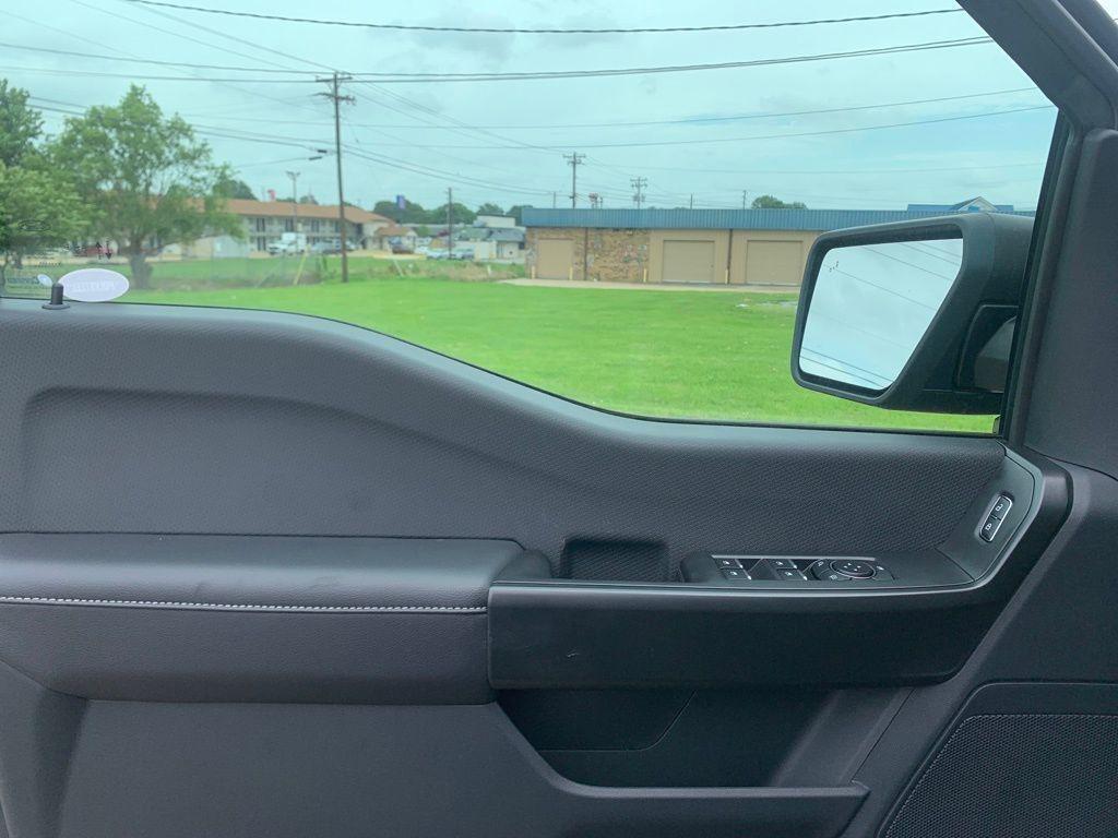 new 2025 Ford F-150 car, priced at $52,715