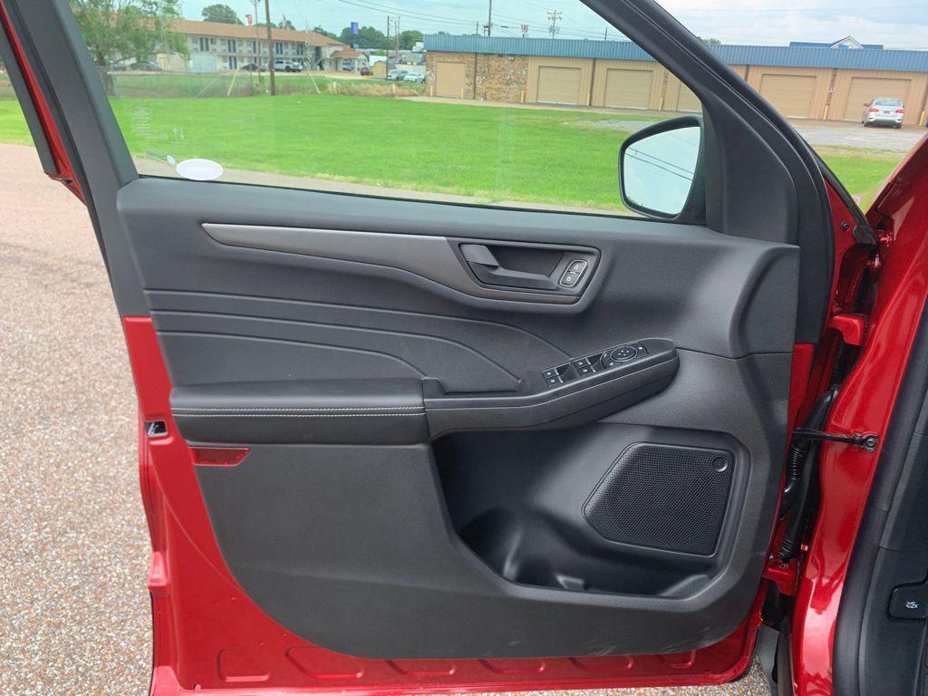 new 2025 Ford Escape car, priced at $30,988