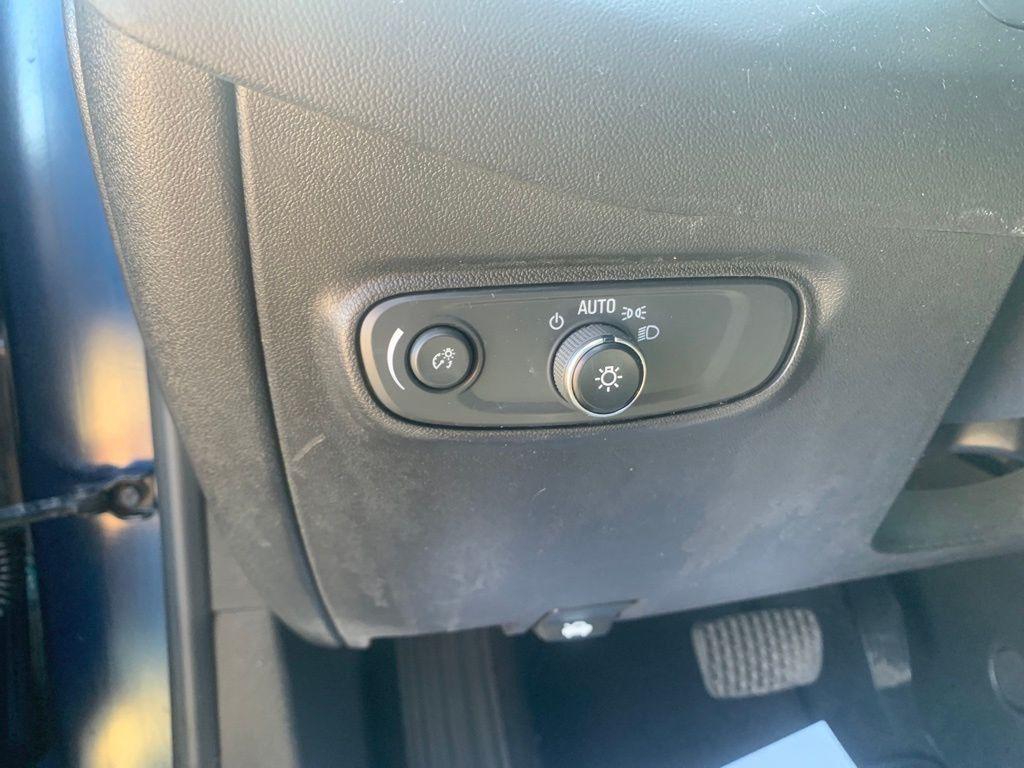 used 2022 Chevrolet Equinox car, priced at $18,775