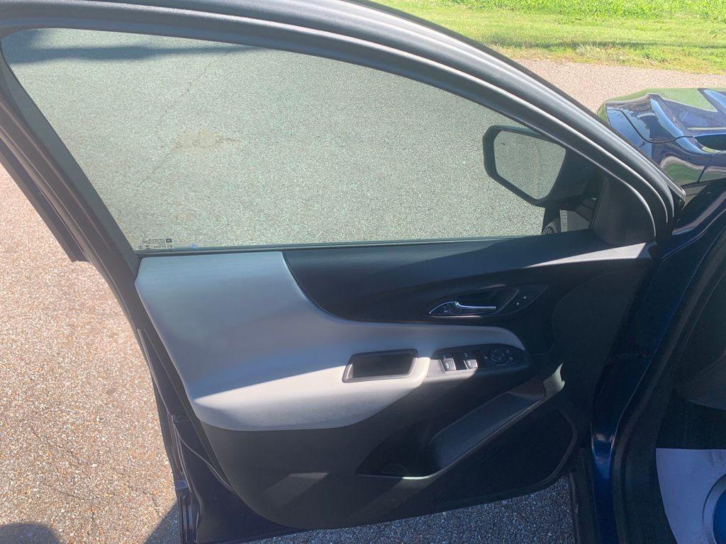 used 2022 Chevrolet Equinox car, priced at $18,775