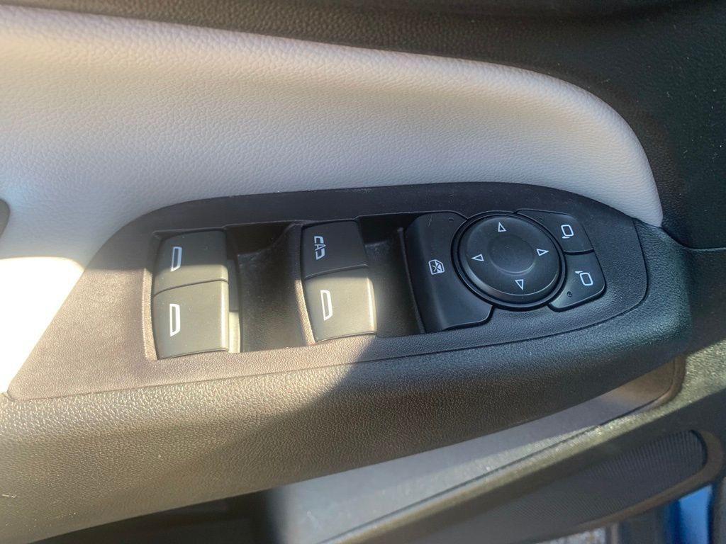 used 2022 Chevrolet Equinox car, priced at $18,775