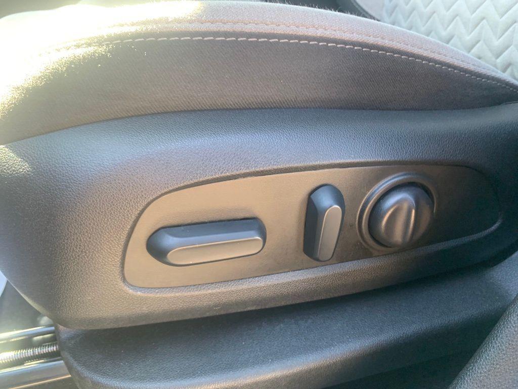 used 2022 Chevrolet Equinox car, priced at $18,775