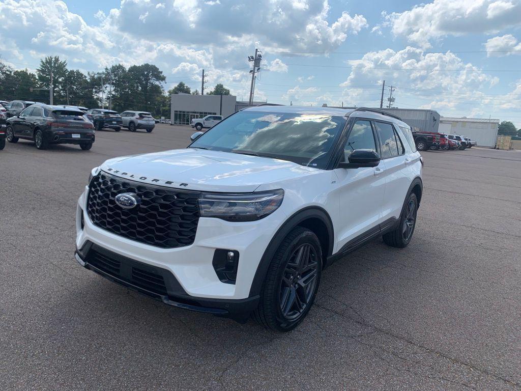 new 2025 Ford Explorer car, priced at $54,070
