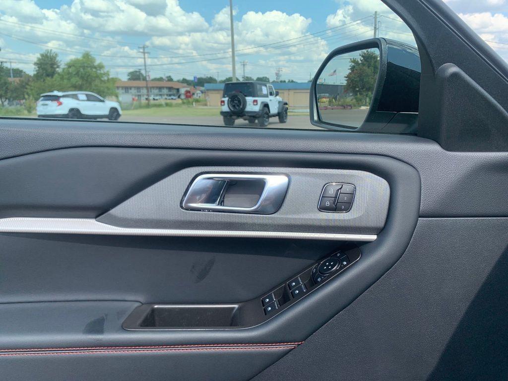 new 2025 Ford Explorer car, priced at $54,070